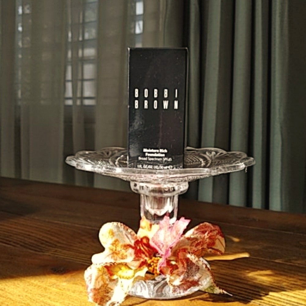 Bobbi Brown Moisture Rich Foundation